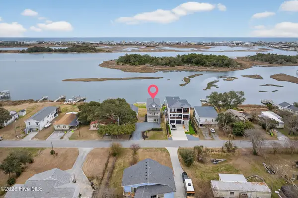 400 Atkinson Point Road, Surf City, NC 28445