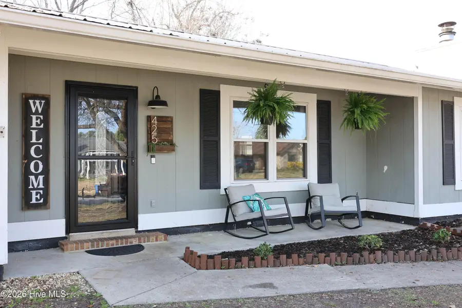 425 Palmetto Court, Jacksonville, NC 28546 - #3