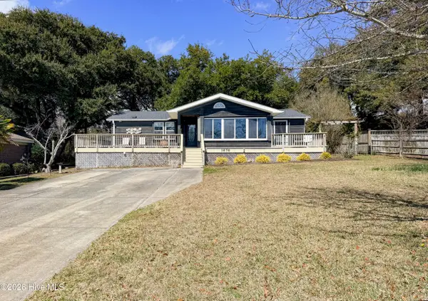 1676 Kings Landing Road, Hampstead, NC 28443