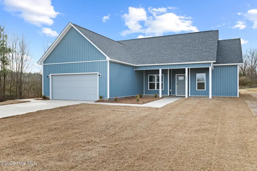 411 Wade Drive, Richlands, NC 28574 - #2