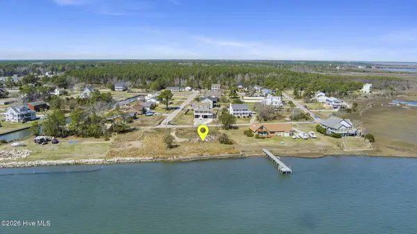 608 Bronna Road, Beaufort, NC 28516