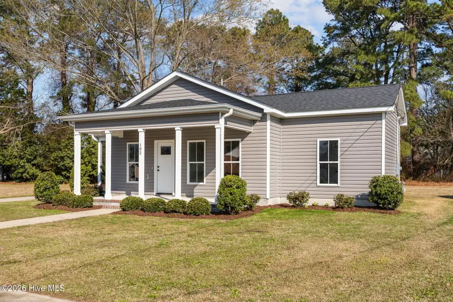102 E Purvis Street, Robersonville, NC 27871 - #2