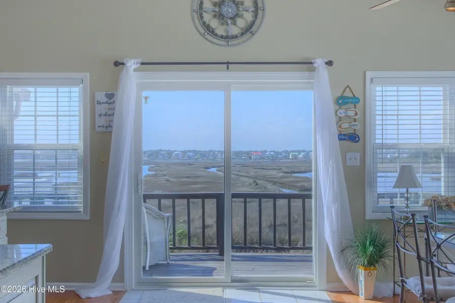 314 Bay Circle, North Topsail Beach, NC 28460 - #3