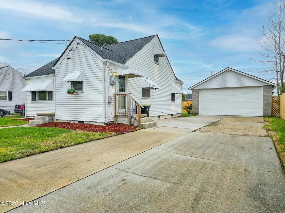 104 Chadburn Avenue, Elizabeth City, NC 27909 - #1