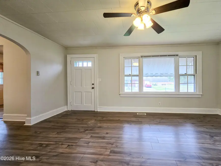 104 Chadburn Avenue, Elizabeth City, NC 27909 - #3