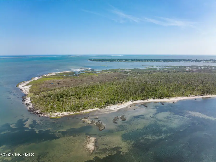 7 Browns Island East Part Terrace, Harkers Island, NC 28531 - #3