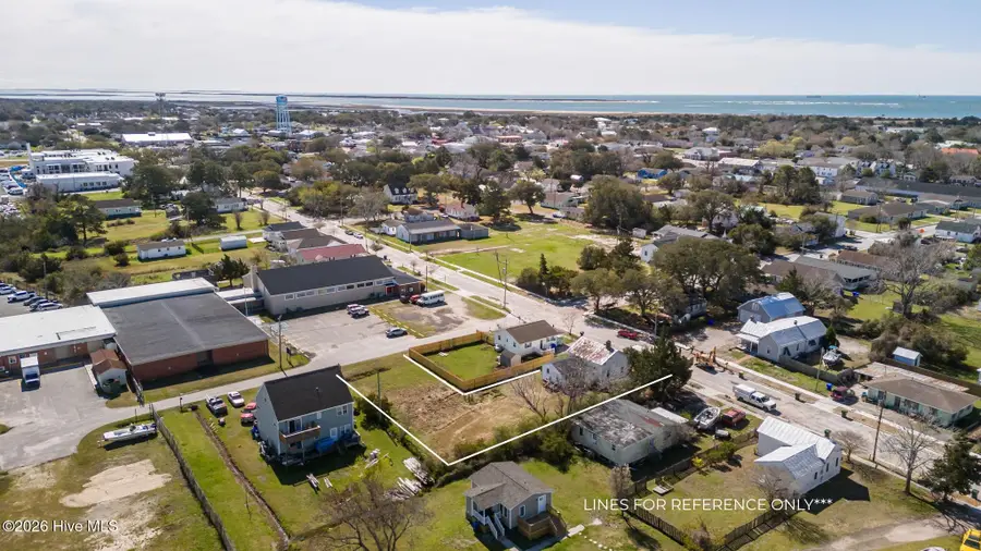 513 Mulberry Street, Beaufort, NC 28516 - #3