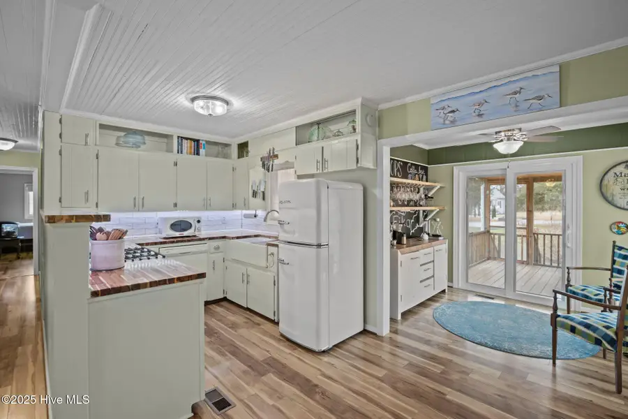 106 Norman Circle, Oriental, NC 28571 - #2