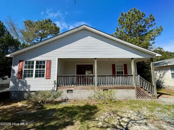 137 NE 31st Street, Oak Island, NC 28465