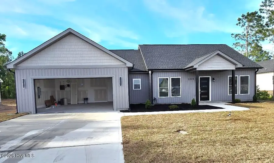 204 Windsor Farm Road, Kinston, NC 28504 - #2