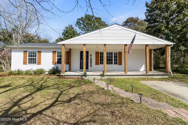 155 Freshwater Drive, Hubert, NC 28539