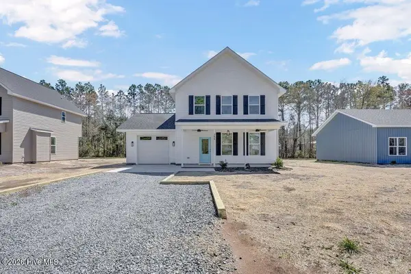 288 Charlestown Road, Southport, NC 28461