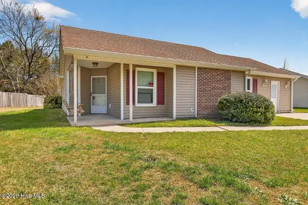 104 Hearthstone Court, Jacksonville, NC 28546