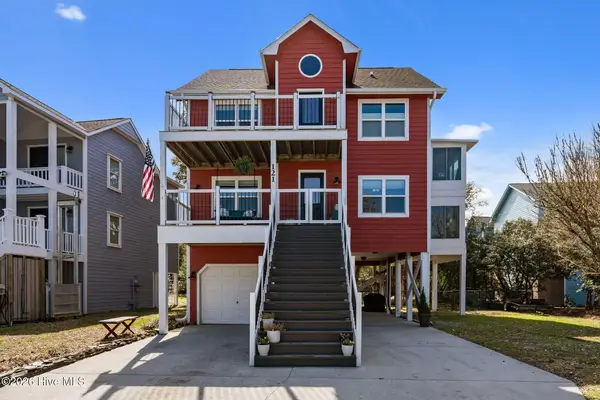 121 Seagull Court, Surf City, NC 28445