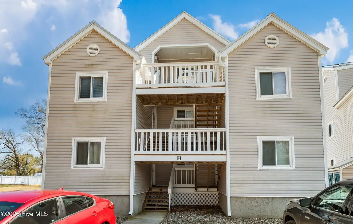 89 Country Club Drive #Apt H2, Minnesott Beach, NC 28510 - #1