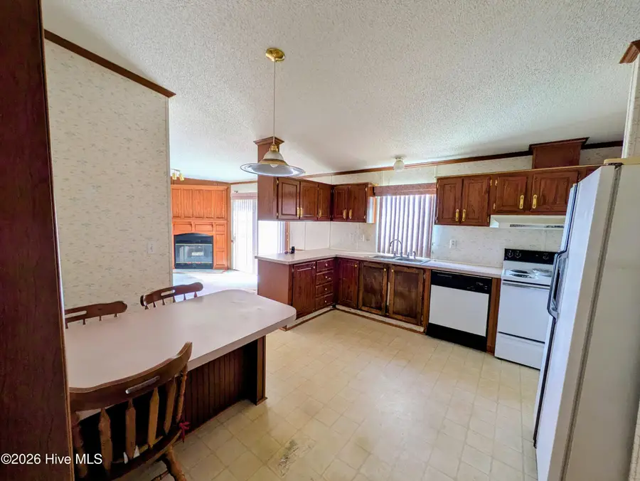 3120 Mobleys Bridge Road, Grimesland, NC 27837 - #3