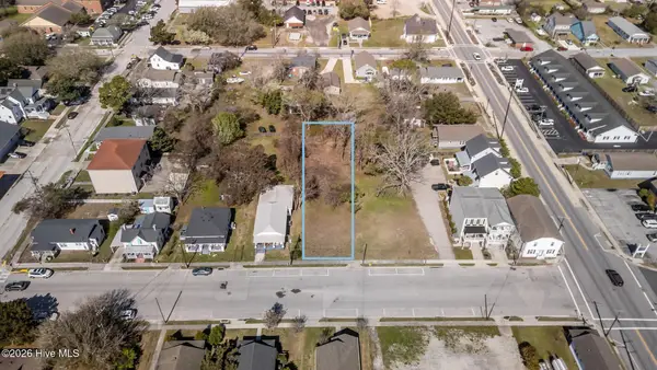 309 Pollock Street, Beaufort, NC 28516