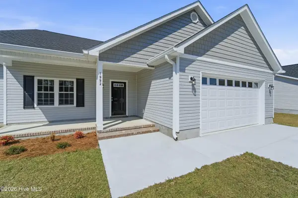 1992 Catherine Lake Road, Richlands, NC 28574