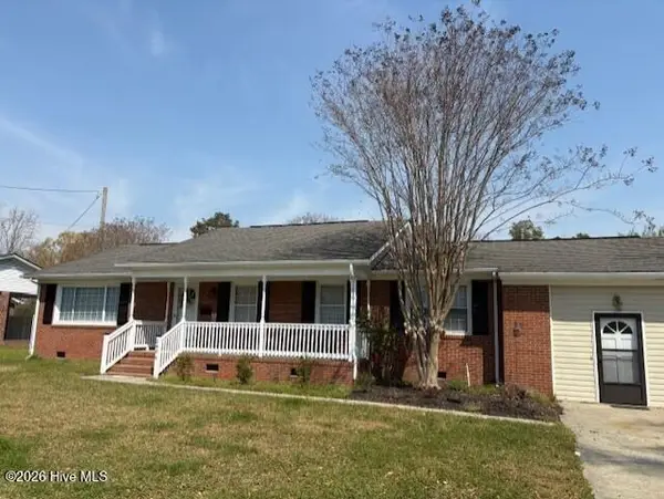 2406 N Hills Drive, New Bern, NC 28562