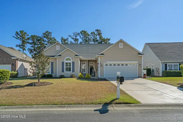 662 Meadowbrook Lane Nw, Calabash, NC 28467