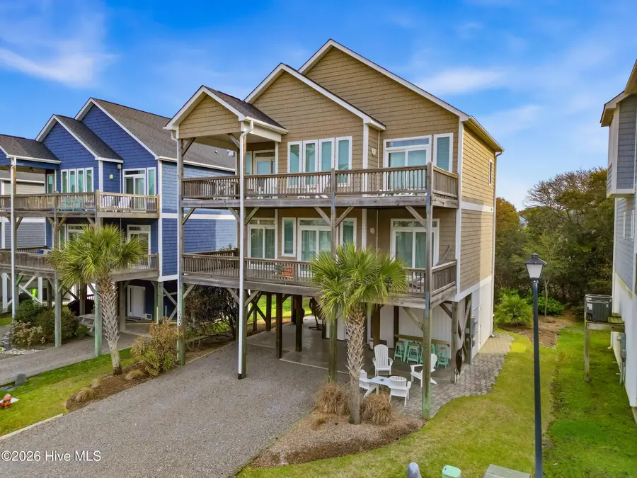 306 Oceanaire Lane, Surf City, NC 28445 - #3