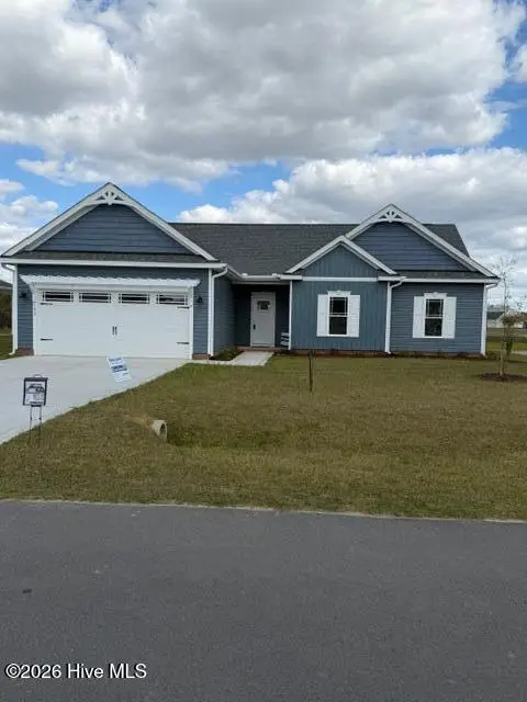 102 Sunny Acres Lane, Clinton, NC 28328