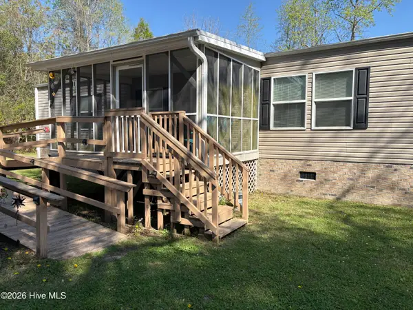 312 Fire Tower Road, Lake Waccamaw, NC 28450
