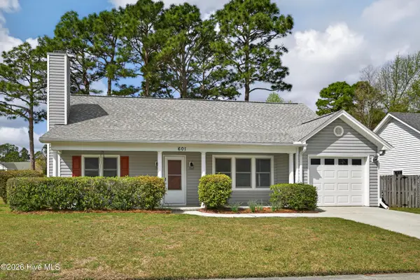 601 Silver Grass Court, Wilmington, NC 28405