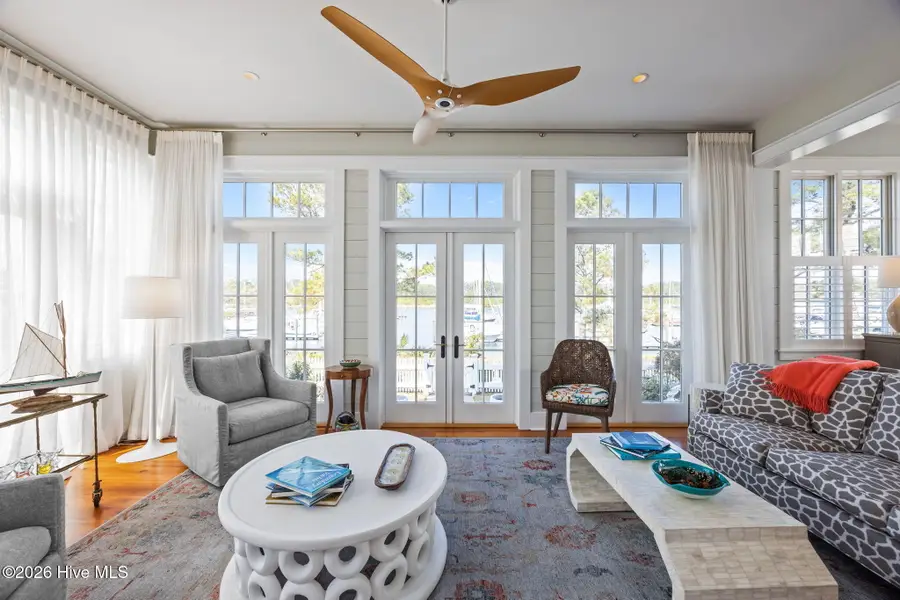 365 E Harborside Road, Oriental, NC 28571 - #2