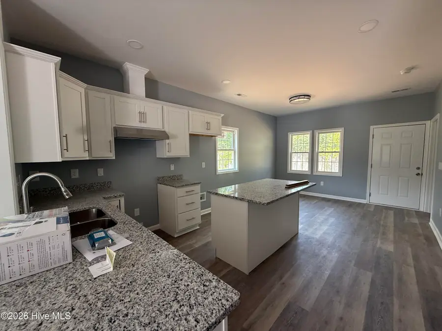 216 Pearl Street, Clinton, NC 28328 - #3