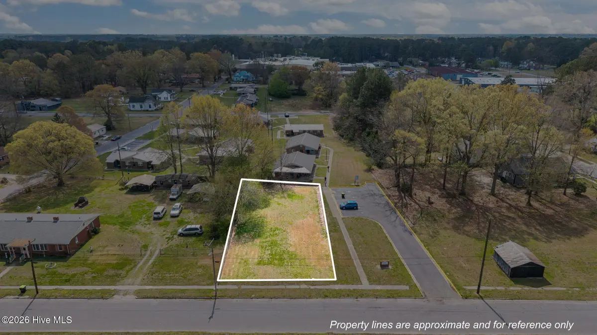 207 NE Railroad Street, Robersonville, NC 27871 - #1