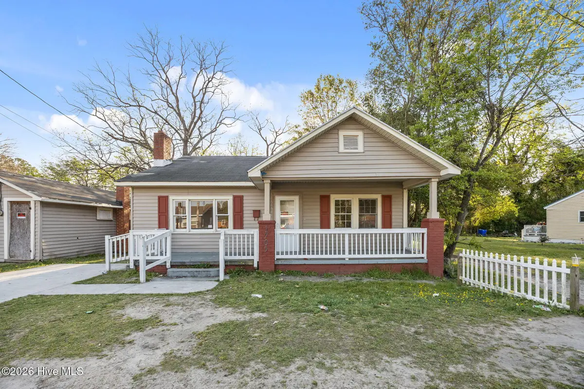 1705 S Pitt Street, Greenville, NC 27834 - #1