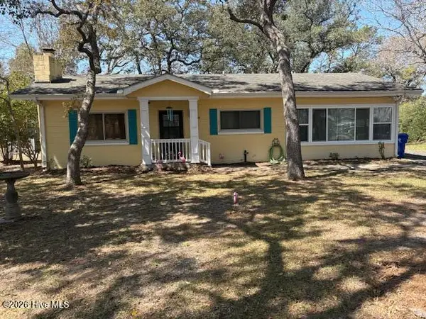 313 Mercer Street, Oak Island, NC 28465