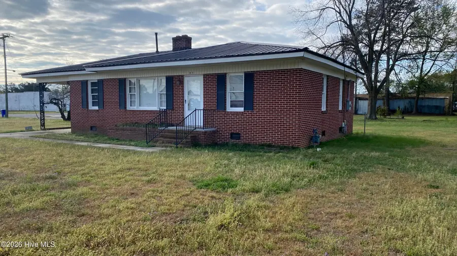 31 Abron Street, Clinton, NC 28328 - #3