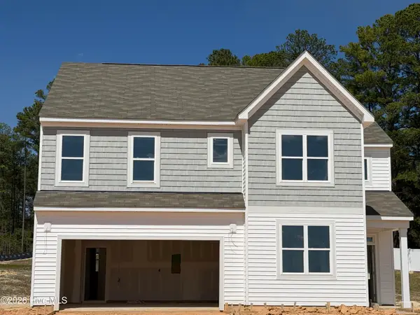 905 Peckham Lp, Aberdeen, NC 28315