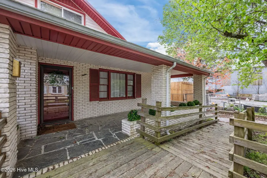 812 Smith Street, New Bern, NC 28560 - #3