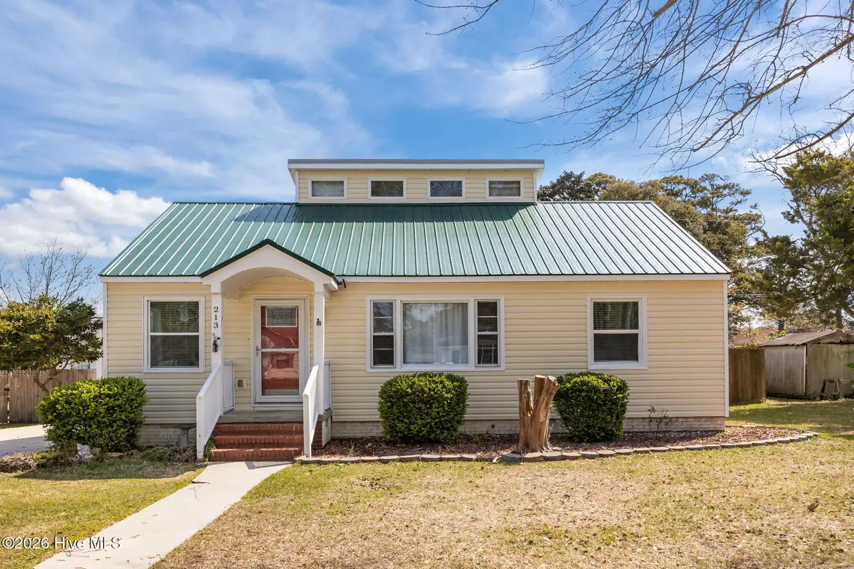 213 Virginia Avenue, Morehead City, NC 28557 - #1