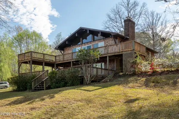 334 Creekwood Lane, Blounts Creek, NC 27814