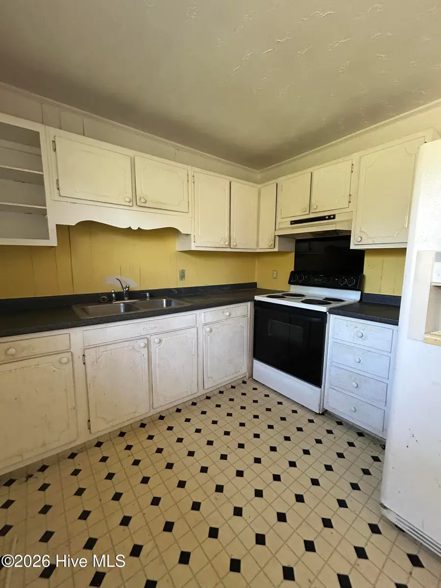 15 Oxford Drive, Jacksonville, NC 28546 - #3