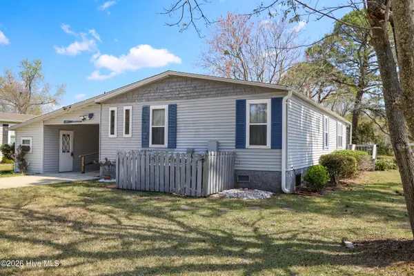 719 Nautical Court, Hampstead, NC 28443