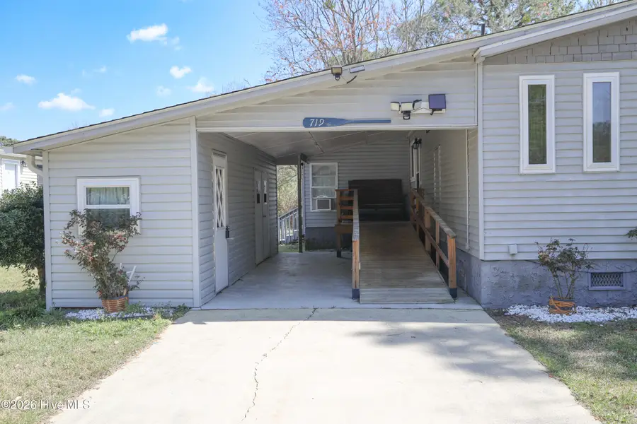 719 Nautical Court, Hampstead, NC 28443 - #3