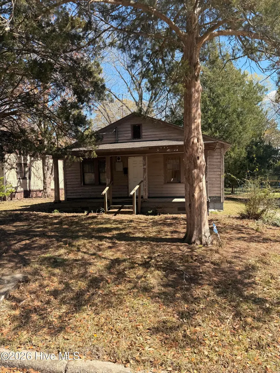 511 Aycock Street, Washington, NC 27889 - #2