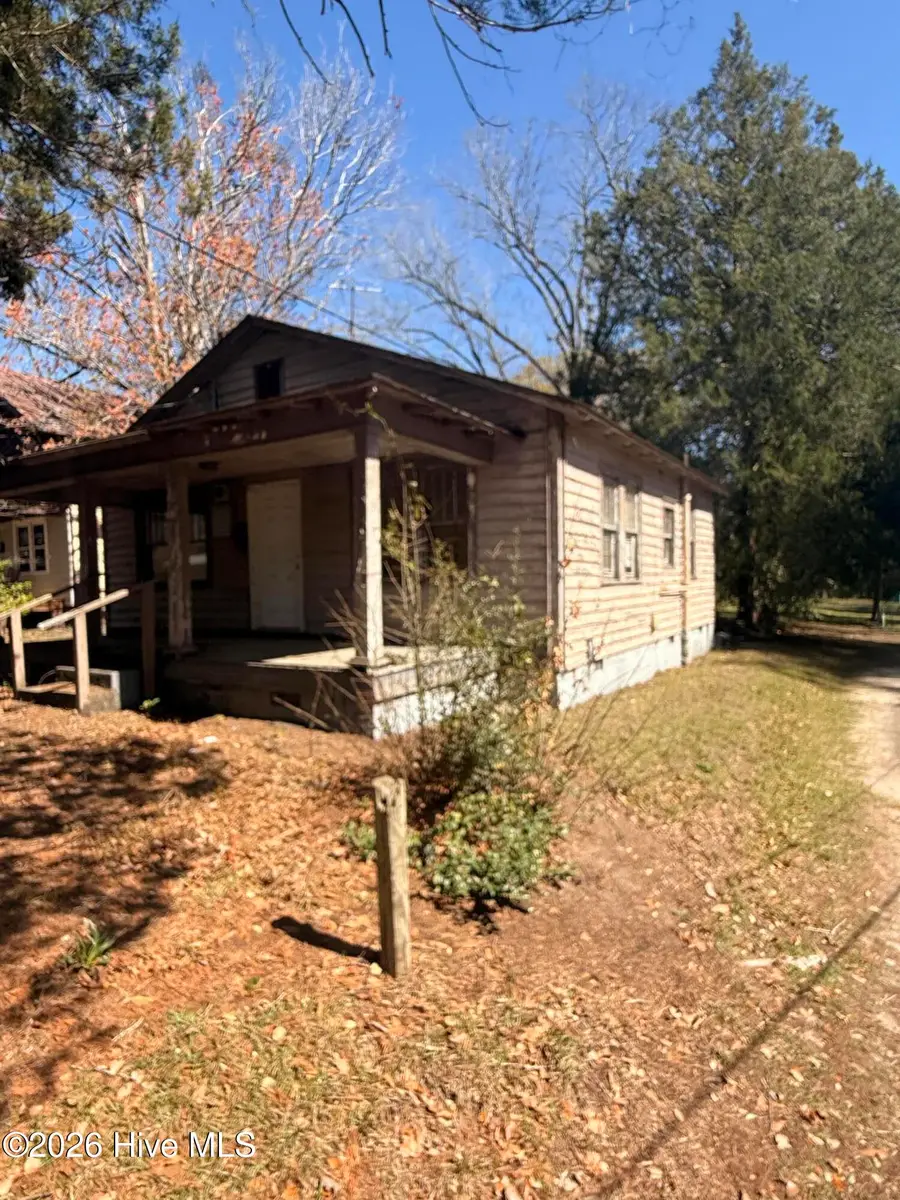 511 Aycock Street, Washington, NC 27889 - #3