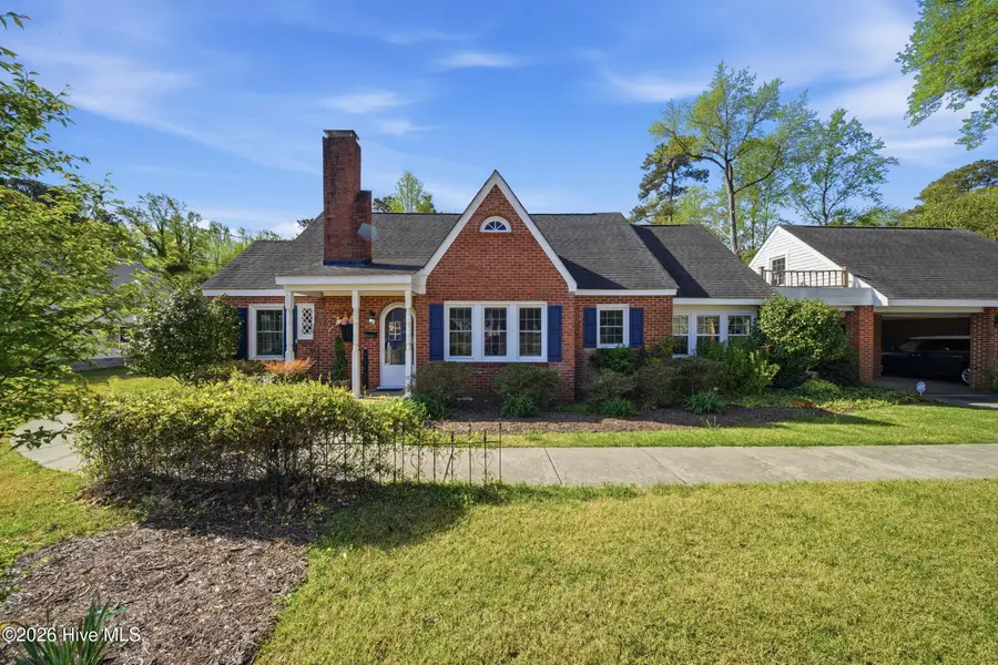 1521 W Queen Street, Edenton, NC 27932 - #2