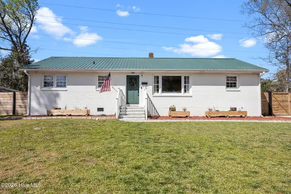 209 Puller Drive, Jacksonville, NC 28540