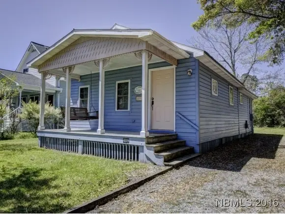 409 High Street, Oriental, NC 28571 - #1
