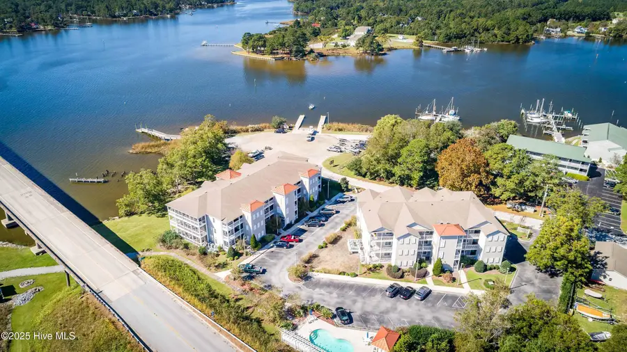 300 Midyette Street # B2, Oriental, NC 28571 - #2