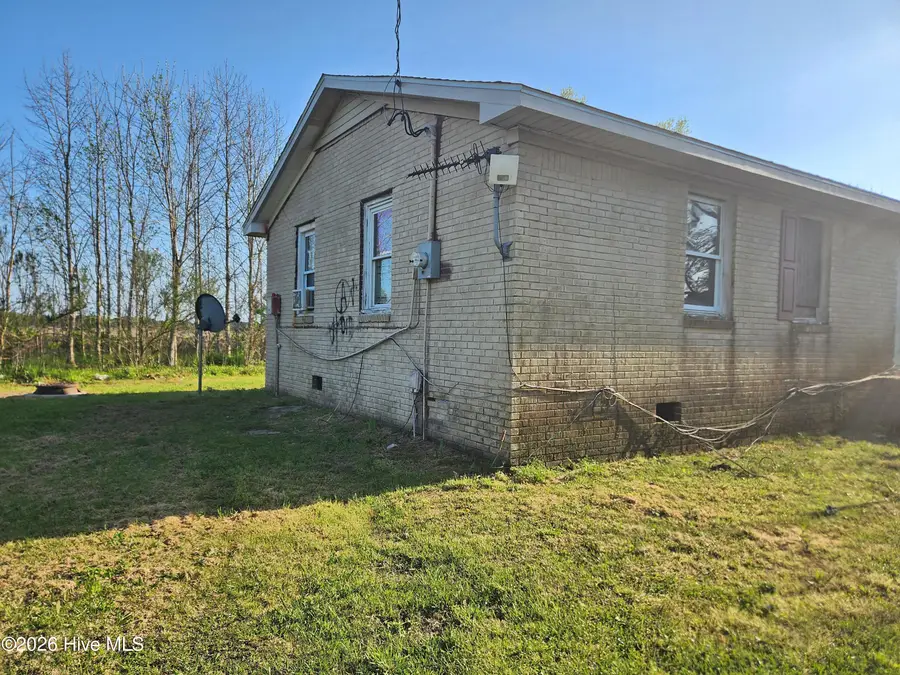 1729 Swamp Road, Engelhard, NC 27824 - #3