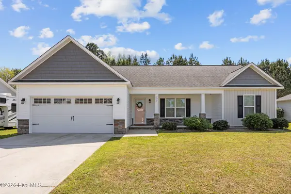352 Tamarack Drive, Ayden, NC 28513
