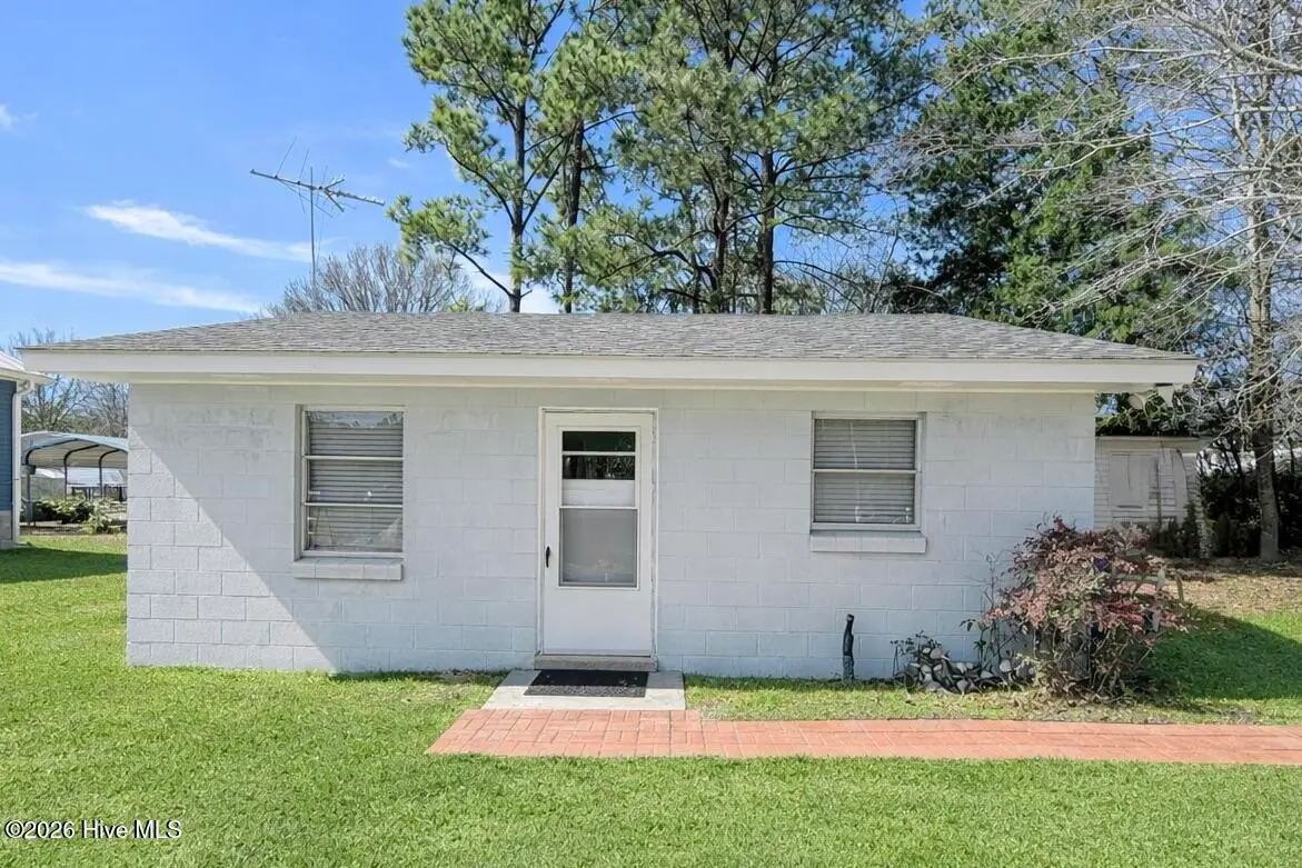 124 Bayshore Drive, Cape Carteret, NC 28584 - #1